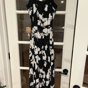 White House Black Market Black and White Maxi Dress
